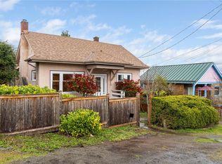 662 Farquhar St, Nanaimo, BC V9R 2E5