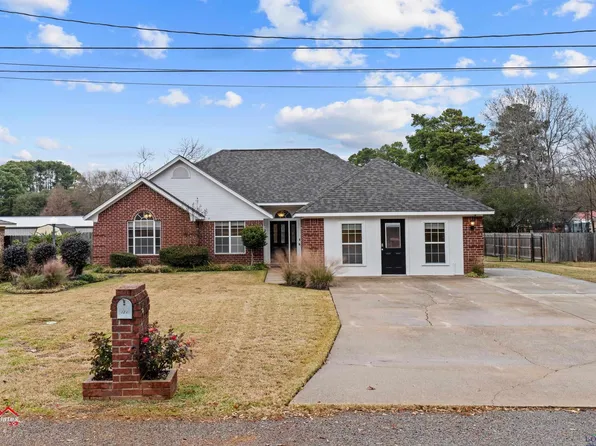 121 Shawnee Trl, Hallsville, TX 75650