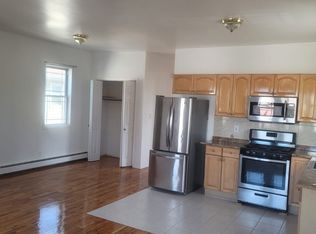 142-000 Bascom Ave, Jamaica, NY