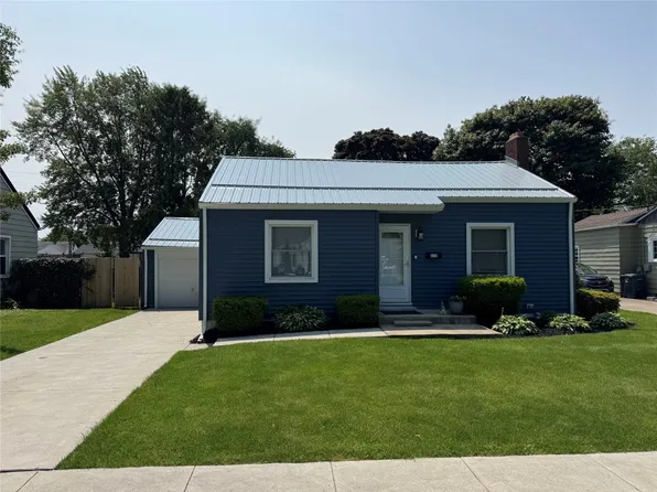 1110 Hartt Rd, Erie, PA 16505
