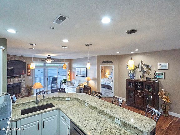 4th image of 5450 Christopher Ln #314