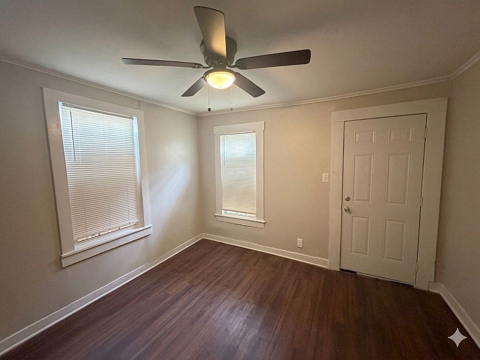 1st image of 2074 Lowell Ave