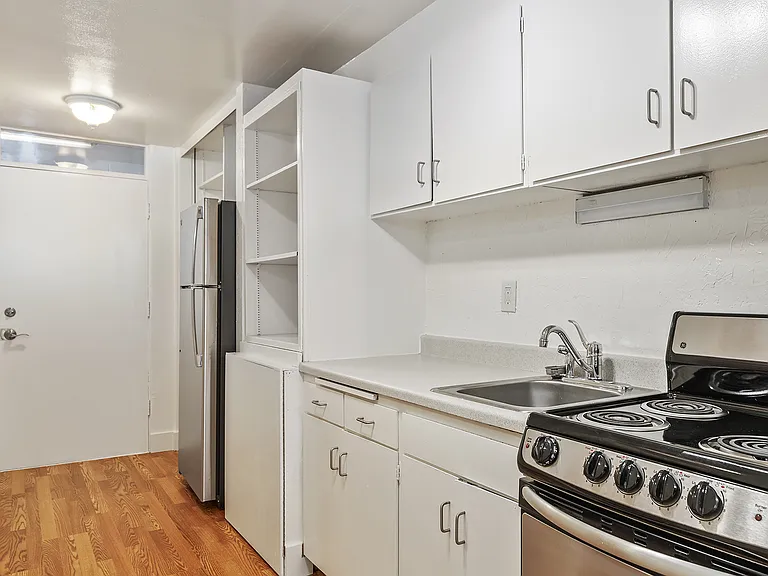 8330 53rd Ave W #104 — Photo 9