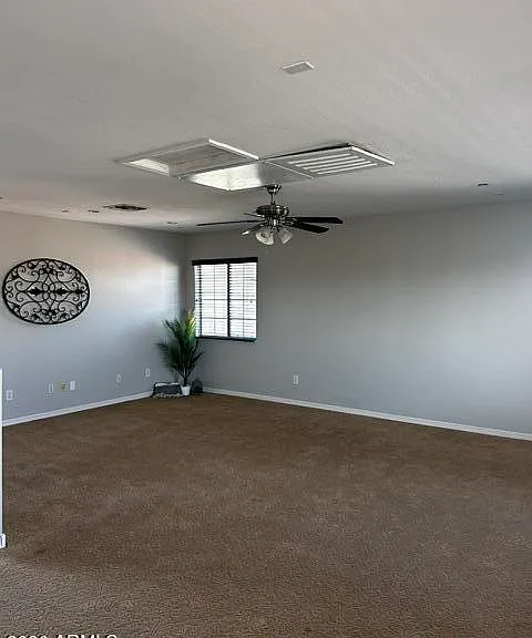 1731 E Elgin St — Photo 32