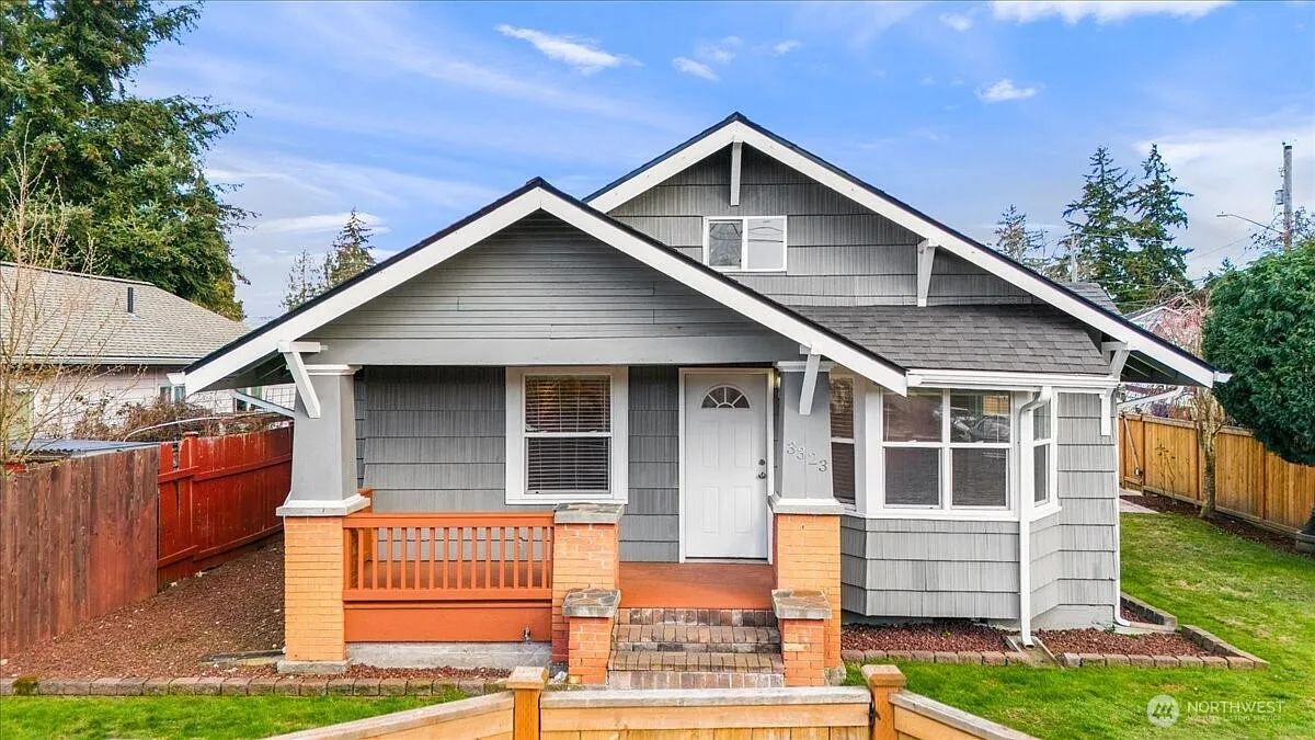 3323 S Gunnison Street photo 1