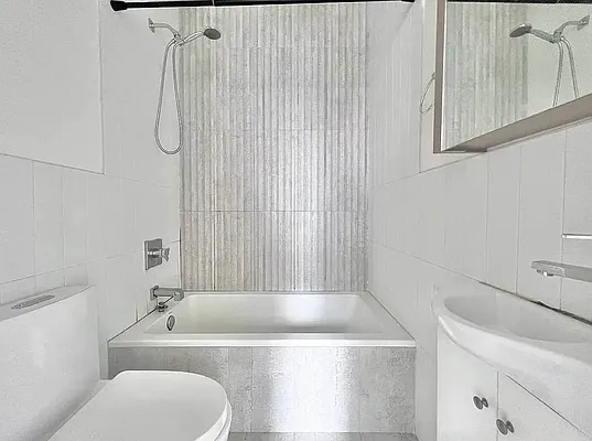 Rented by Doorway NYC, LLC | media 27