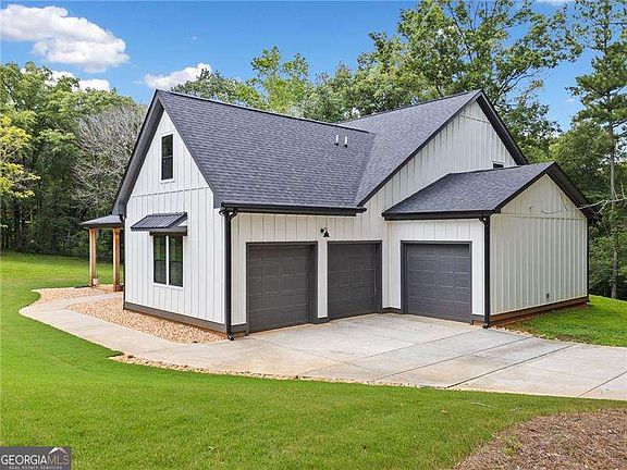 3rd image of 2943 Dabbs Bridge Rd