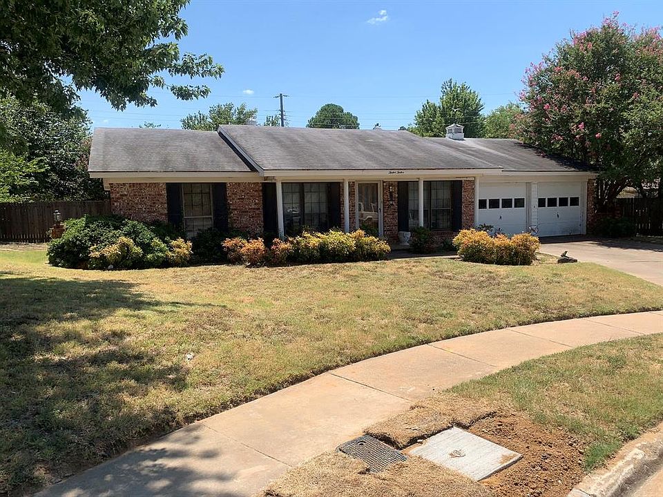 1st image of 1212 Savannah Way