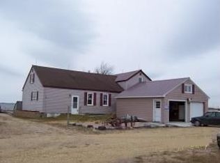 106 N Lake Dr, Castlewood, SD 57223