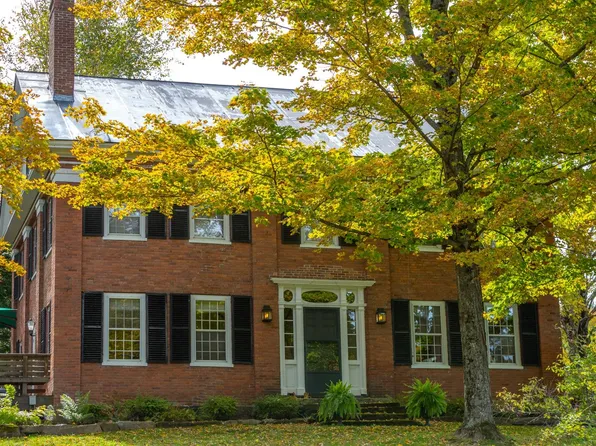 89 Academy Circle, Woodstock, VT 05071