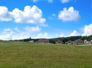 5805 Pebble Creek Dr, Jefferson City, MO 65101
