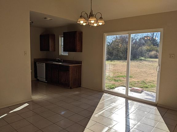 3rd image of 6112 Collins Ct