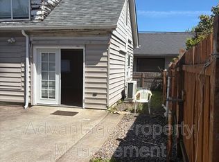 827-831 NW 10th St, Corvallis, OR 97330