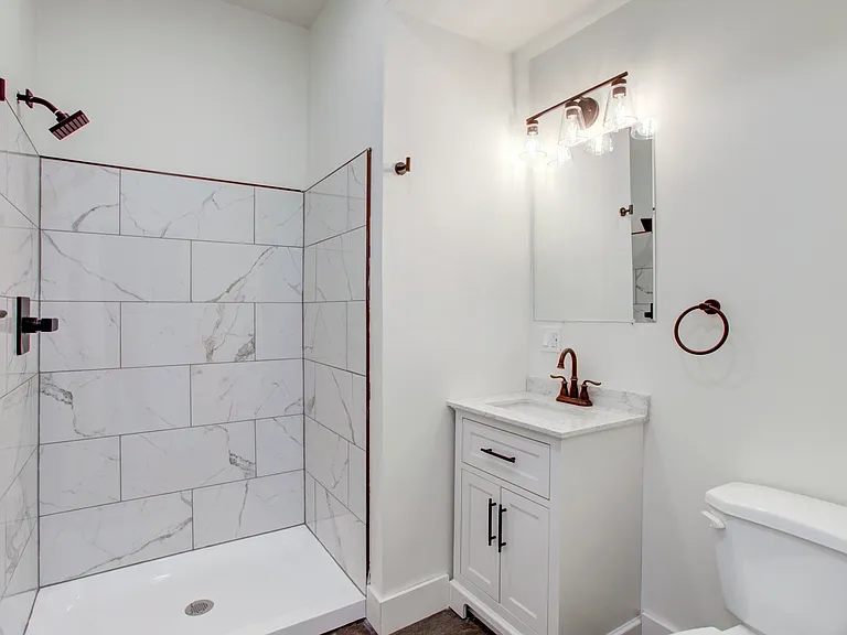 11 E Walnut St #3 — Photo 10
