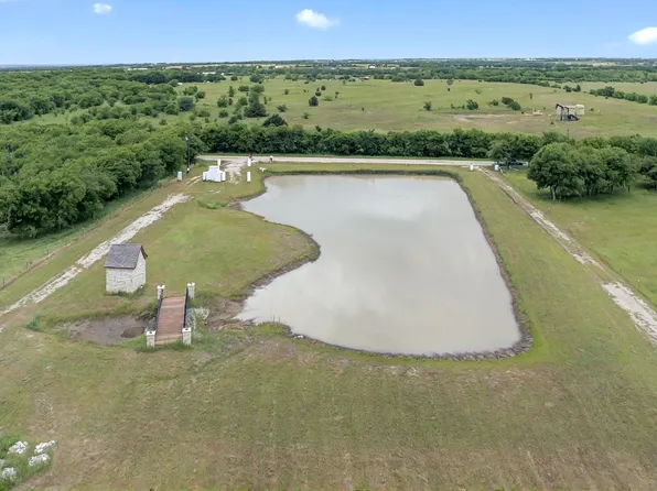 7608 N Branch Rd, Krum, TX 76249