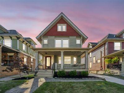 1484 Alameda Ave, Lakewood, OH, 44107