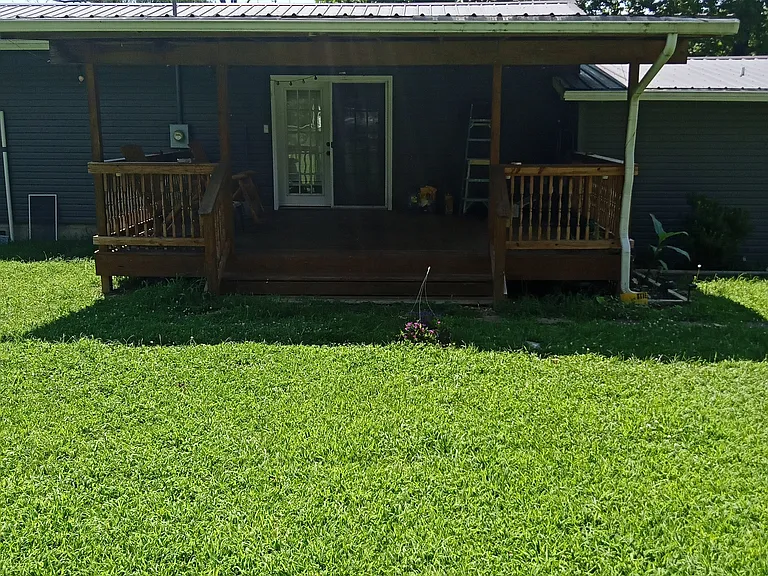 323 State Road F — Photo 5