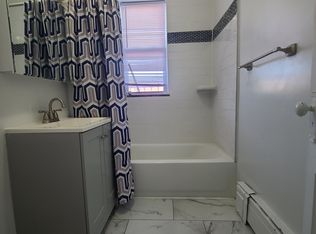 297 Griffith St APT 3, Jersey City, NJ 07307