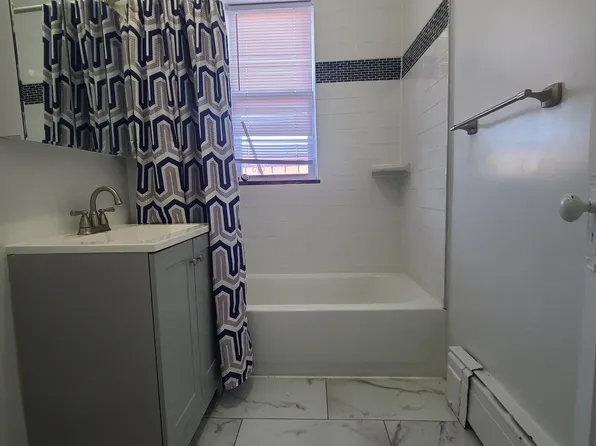 297 Griffith Street image 1 of 16