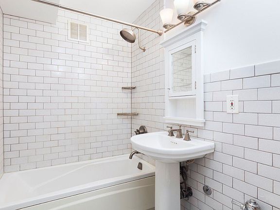 4th image of 185 W Houston St APT 1H