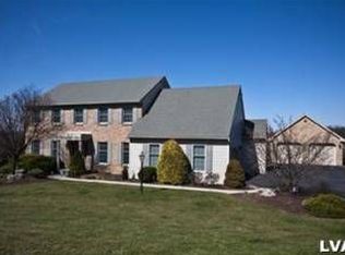 4649 York Dr, Orefield, PA 18069