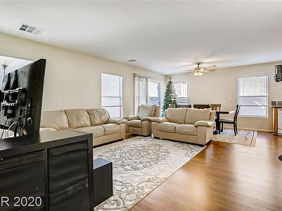 3rd image of 133 Trumphet Lilly Ave