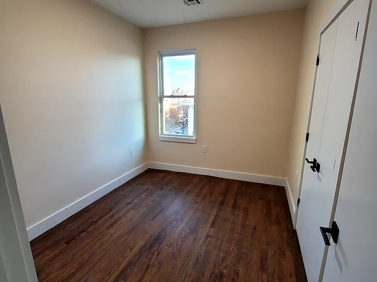 165 Danforth Ave #3 — Photo 10