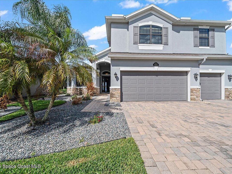 1st image of 975 Shiloh Dr