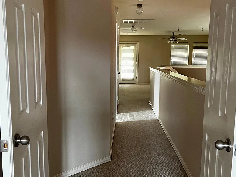 10215 Waterbury Dr — Photo 48