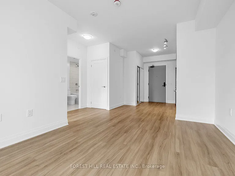 700 Sheppard Ave W #403 — Photo 17