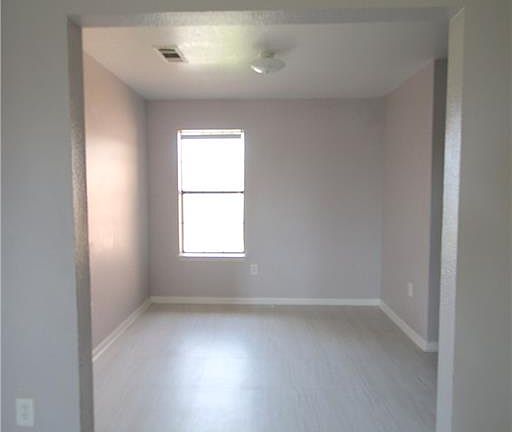 4th image of 2502 Pixton Dr