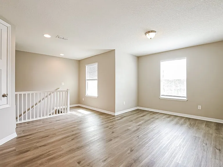 3171 Turret Dr — Photo 14