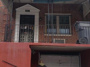 5931 N Warnock St, Philadelphia, PA 19141