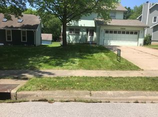 2808 S 16th St, Leavenworth, KS 66048