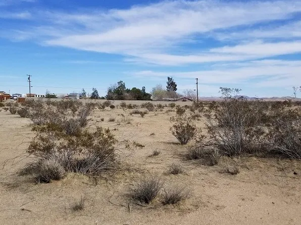 G4 Avenue, Lancaster, CA 93535