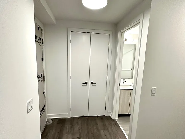 357 King St W #2306 — Photo 5