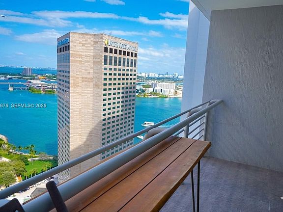 4th image of 325 Biscayne Blvd #3314