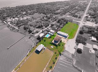 107 9th St, San Leon, TX 77539