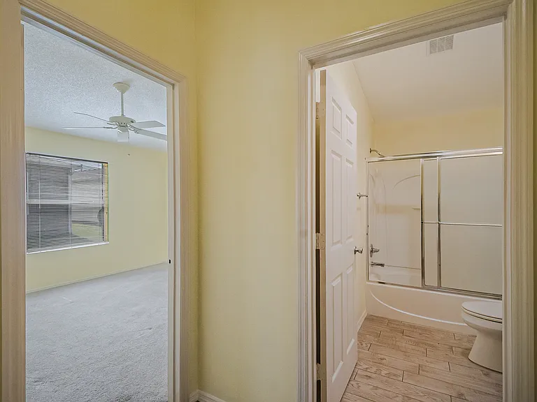 2454 Southern Oak St — Photo 20