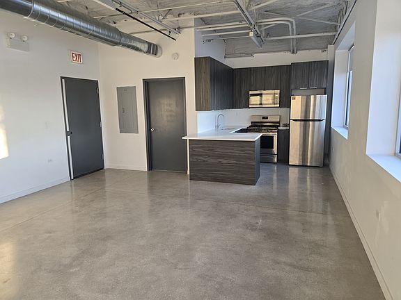 3rd image of 2750 N Elston Ave #208