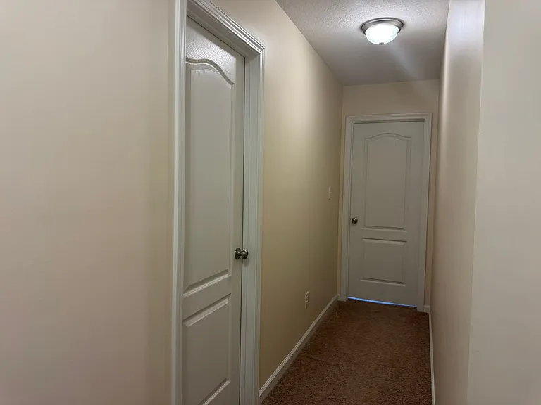 403 Derrick Dr — Photo 20