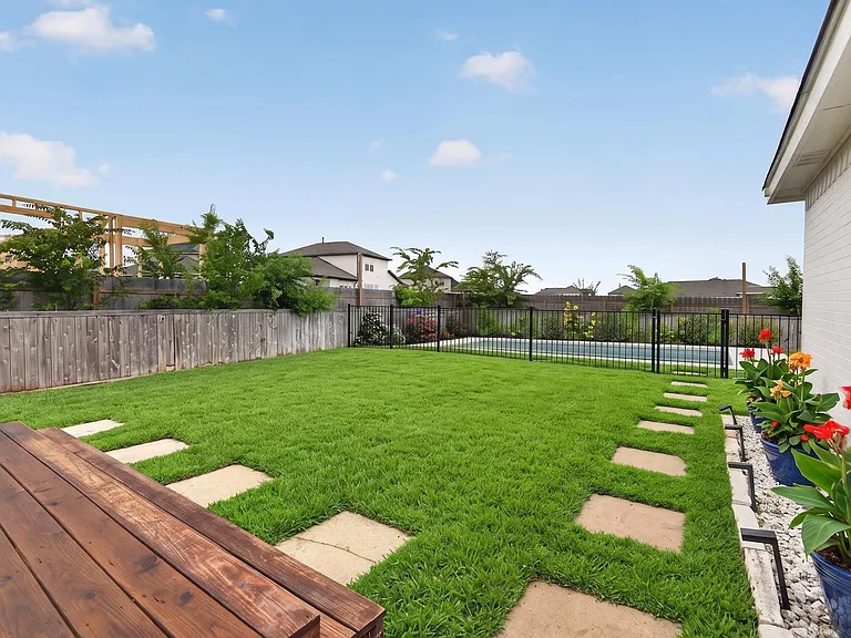 2964 Vista Pkwy — Photo 30