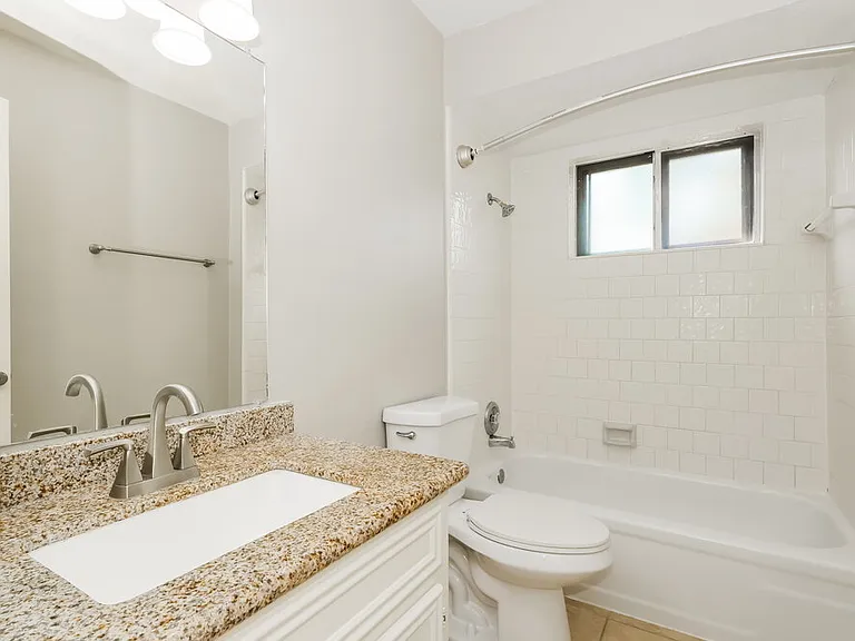 10015 Waving Fields Dr — Photo 16