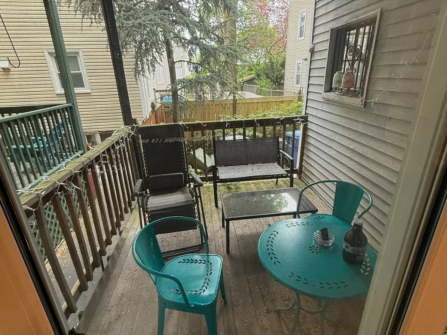 3 bed, 1200 sqft, $4,500 — Photo 2