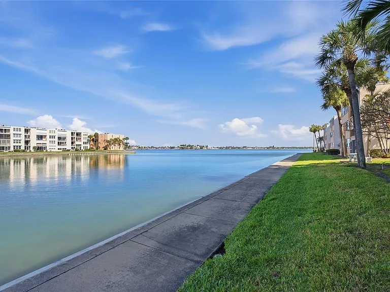 7540 Bay Island Dr S #251 — Photo 46