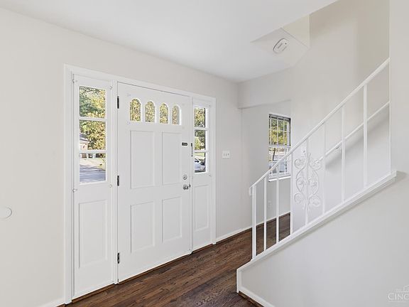 3rd image of 1755 Pinebluff Ln