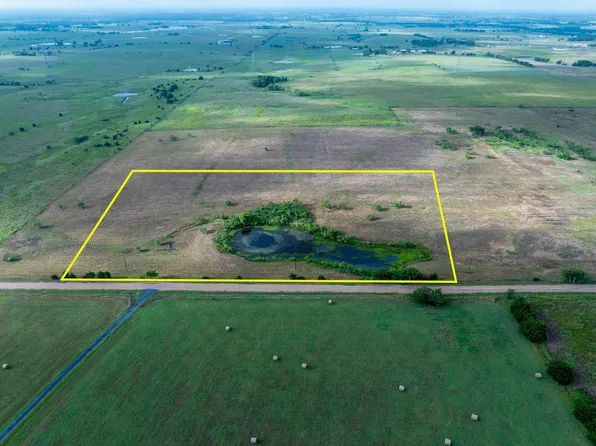 1 Berger Rd, La Grange, TX 78945