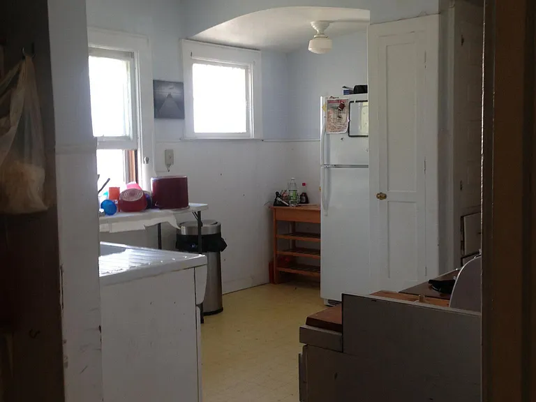 172 Fellows Ave — Photo 7