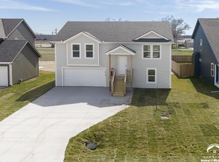 1007 2nd St, Perry, KS 66073