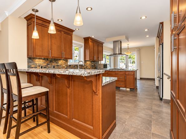 4 bedroom rental in West Vancouver — photo 22